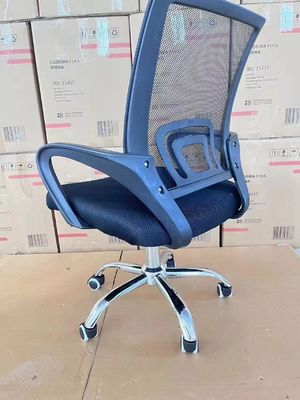 Mesh Silver Base 근대적 인 Ergonomic 회전 사무실 의자 업무 효율성을 향상시키기 위해
