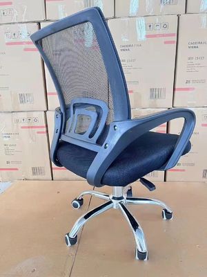 Mesh Silver Base 근대적 인 Ergonomic 회전 사무실 의자 업무 효율성을 향상시키기 위해
