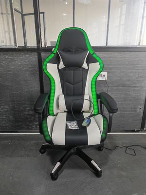 RGB 라이트와 스피커가 있는 휴식 가능한 커버 합성 가죽 게임 마사지 의자